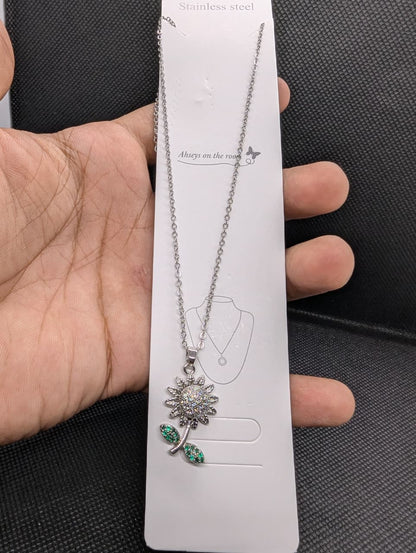 Sparkling Sunflower Green Leaf Pendant Necklace